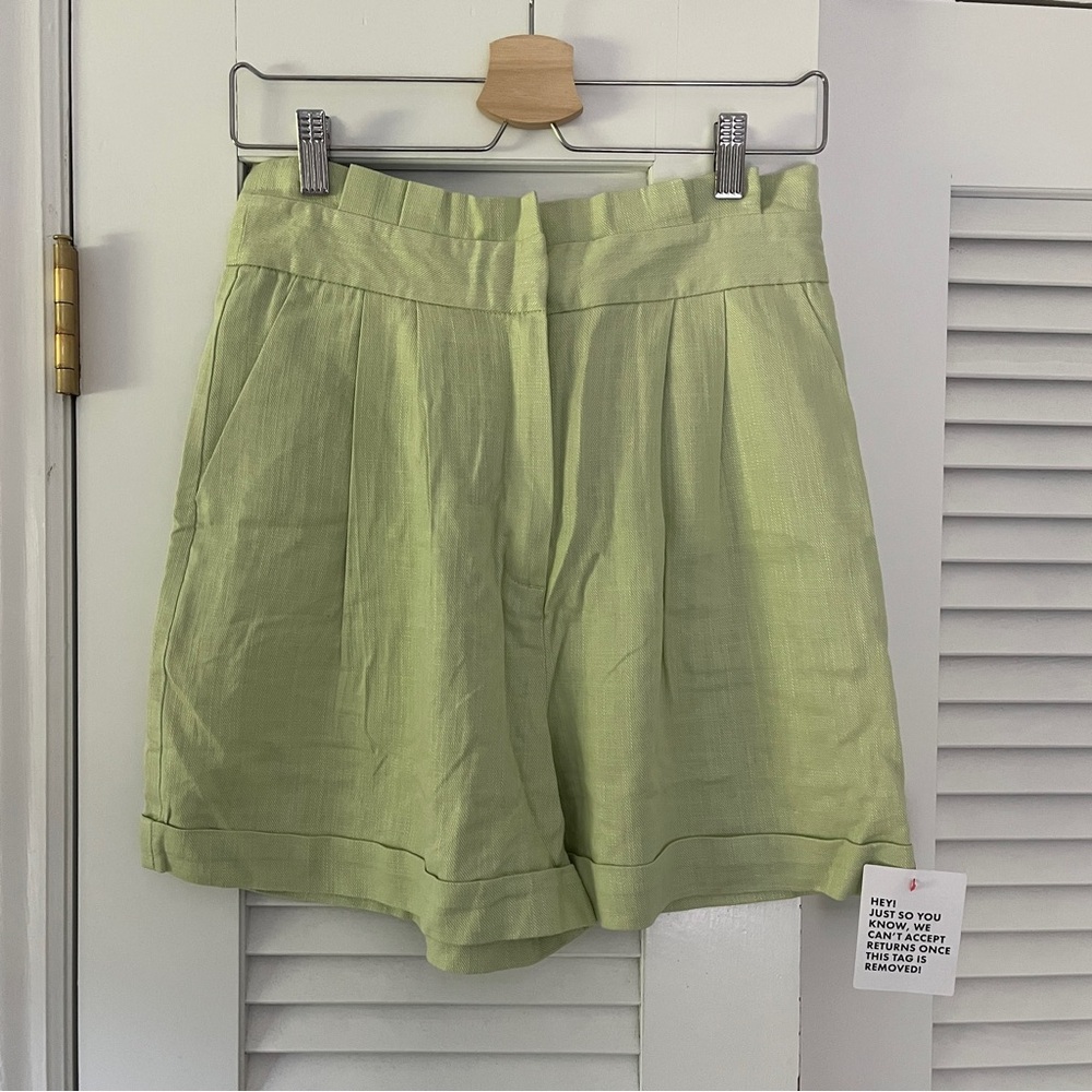 NWT Pastel Green High Waisted Shorts, Size 6 (ASOS)